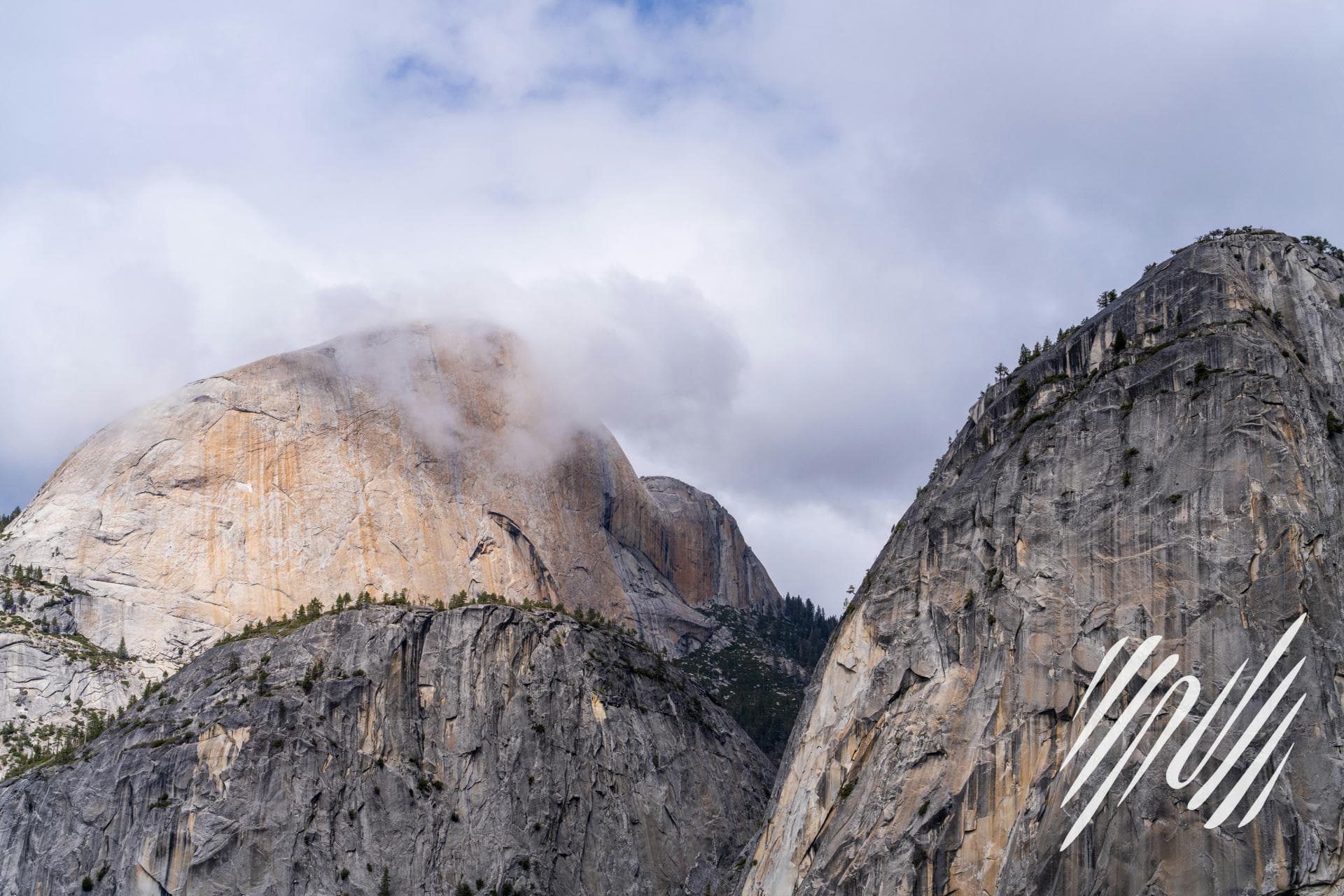 Yosemite Valley Cliffs