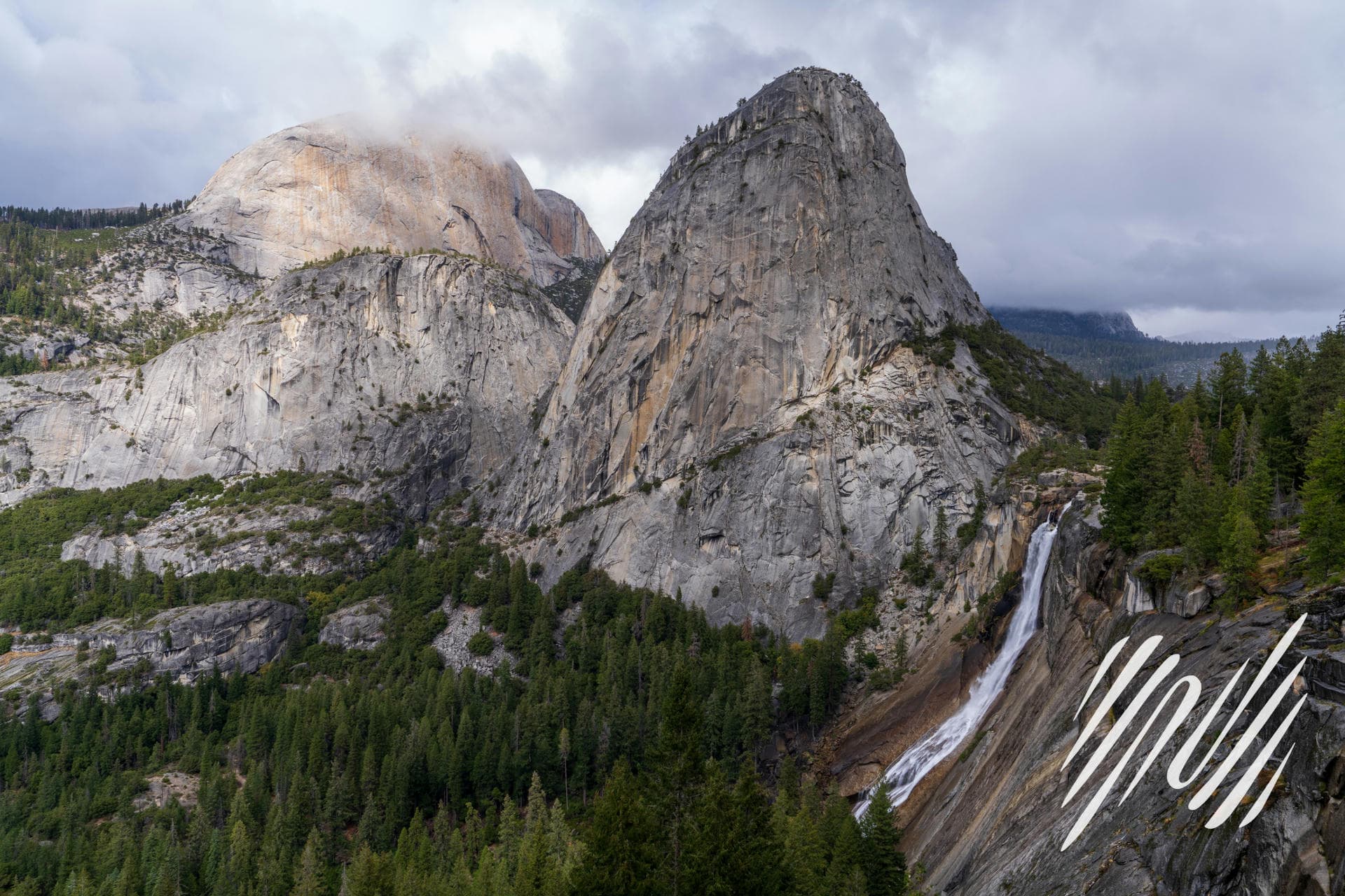 Yosemite Granite Cliffs